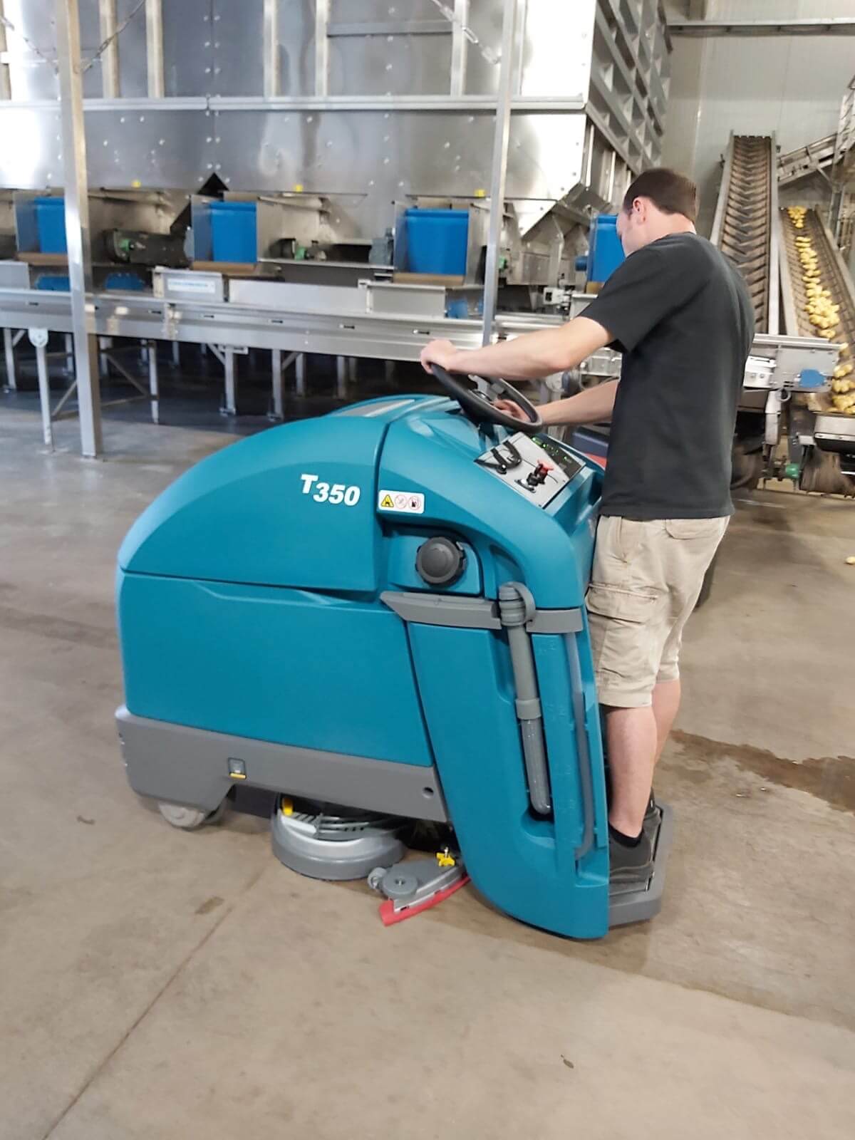 Tennant T350 E Reinigingsmachine van WALO